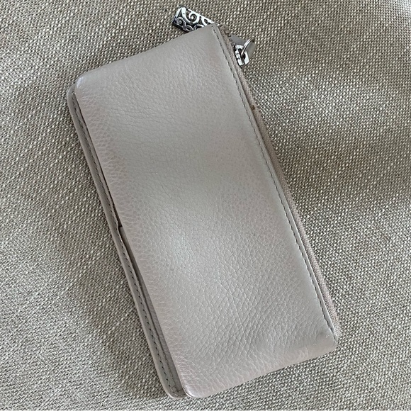 Brighton Pretty Tough Wallet - Picture 2 of 4